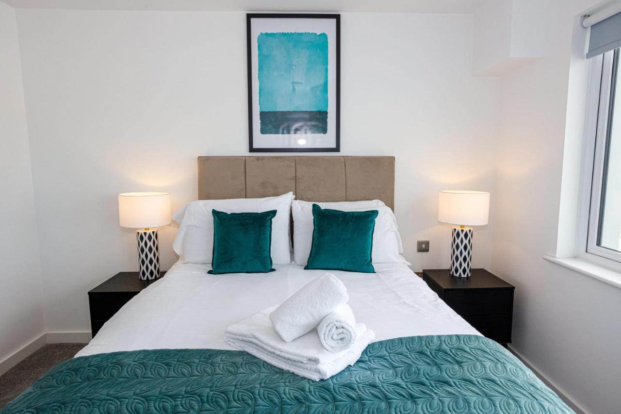 Contemporary 2 Bedroom Duplex In Salford Manchester Luaran gambar