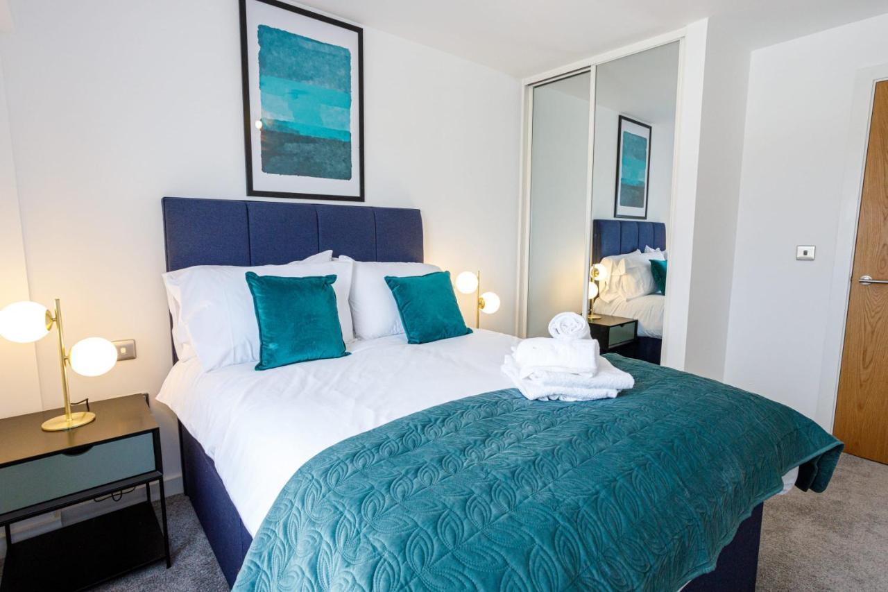 Contemporary 2 Bedroom Duplex In Salford Manchester Luaran gambar